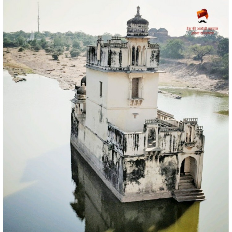 Padmini Palace ( Padmavati ) - Chittorgarh